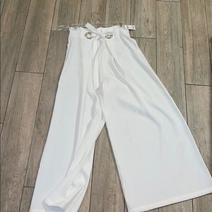 Boho white dress pants flared at the bottom